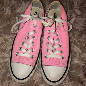 Pink converse